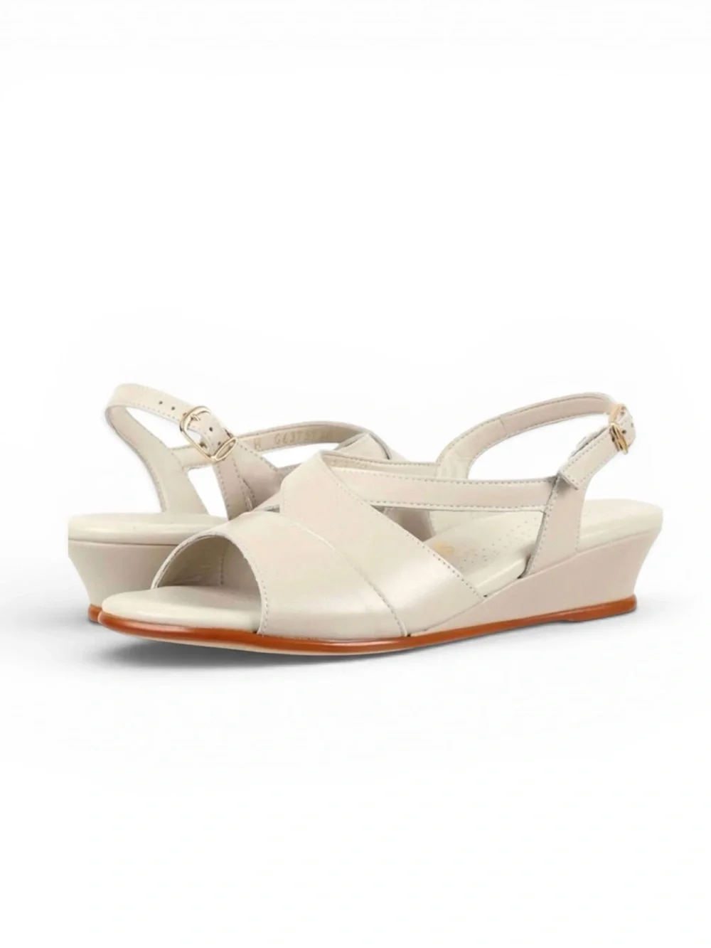 SAS Caress Buckle Tripad Comfort Leather Wedge Sandal in Bone Size 6M